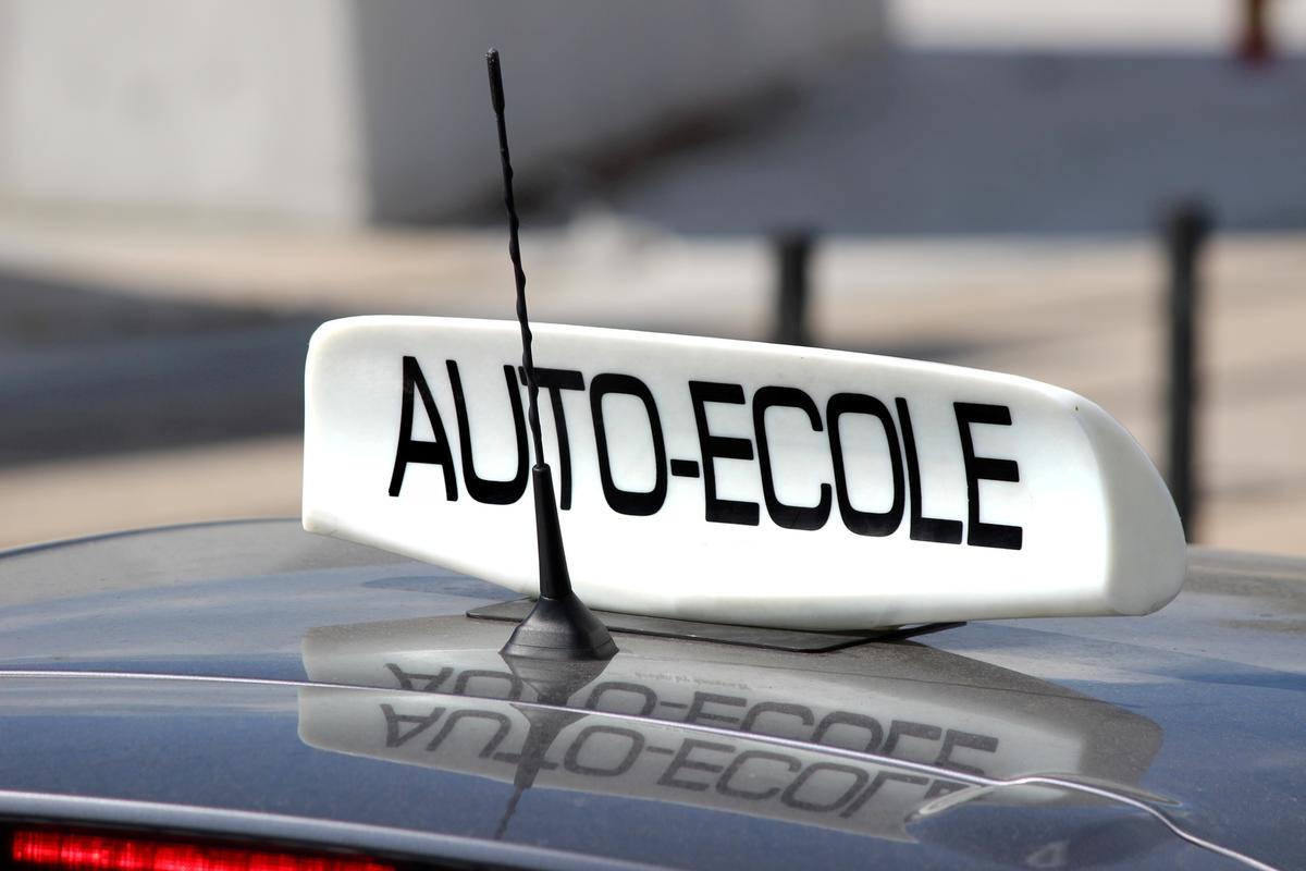 PRESTA 1 NOTRE AUTO ECOLE | Auto-Ecole Descours À propos de l’Auto-École Descours Saint-Nabord 1
